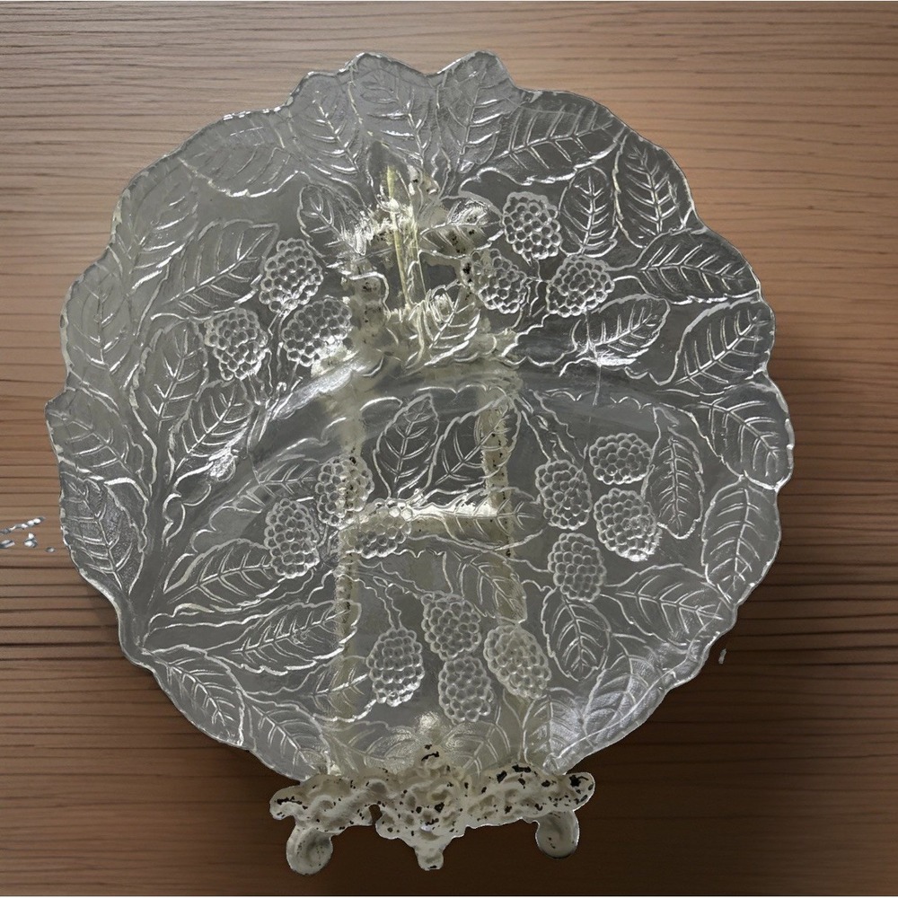 Indiana Glass Raised Embossed Loganberry 3 Section Relish Plate 9"